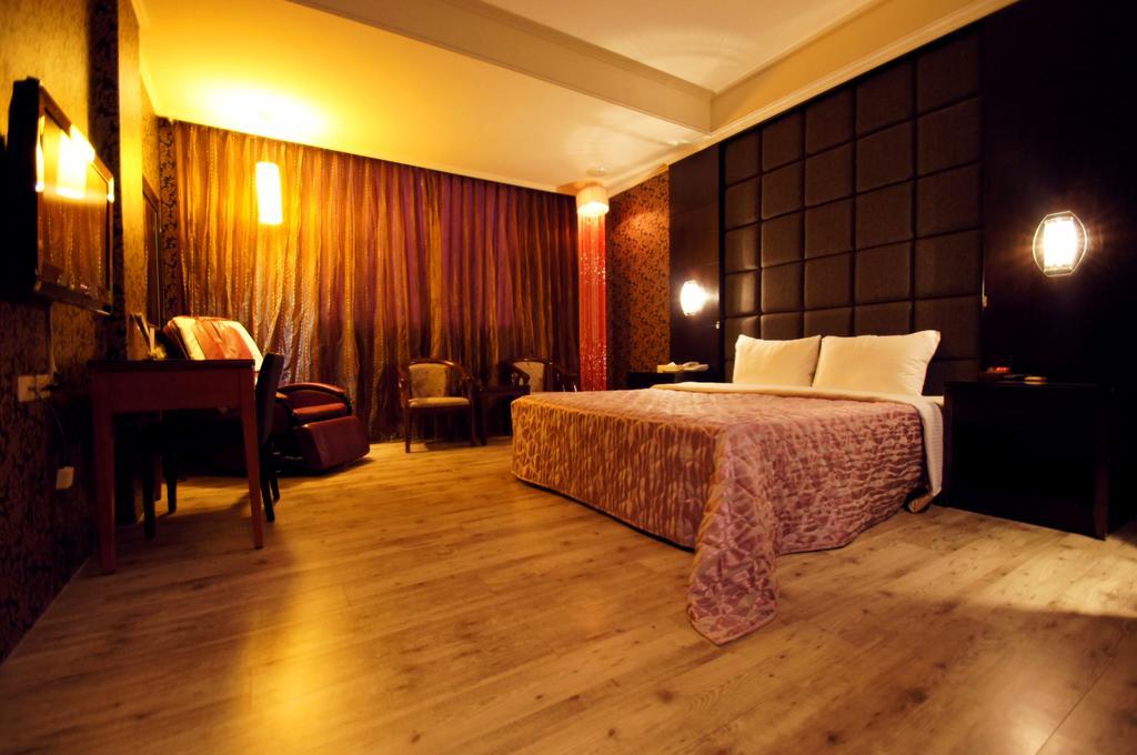 Beverly Garden Motel Chiayi City Dış mekan fotoğraf